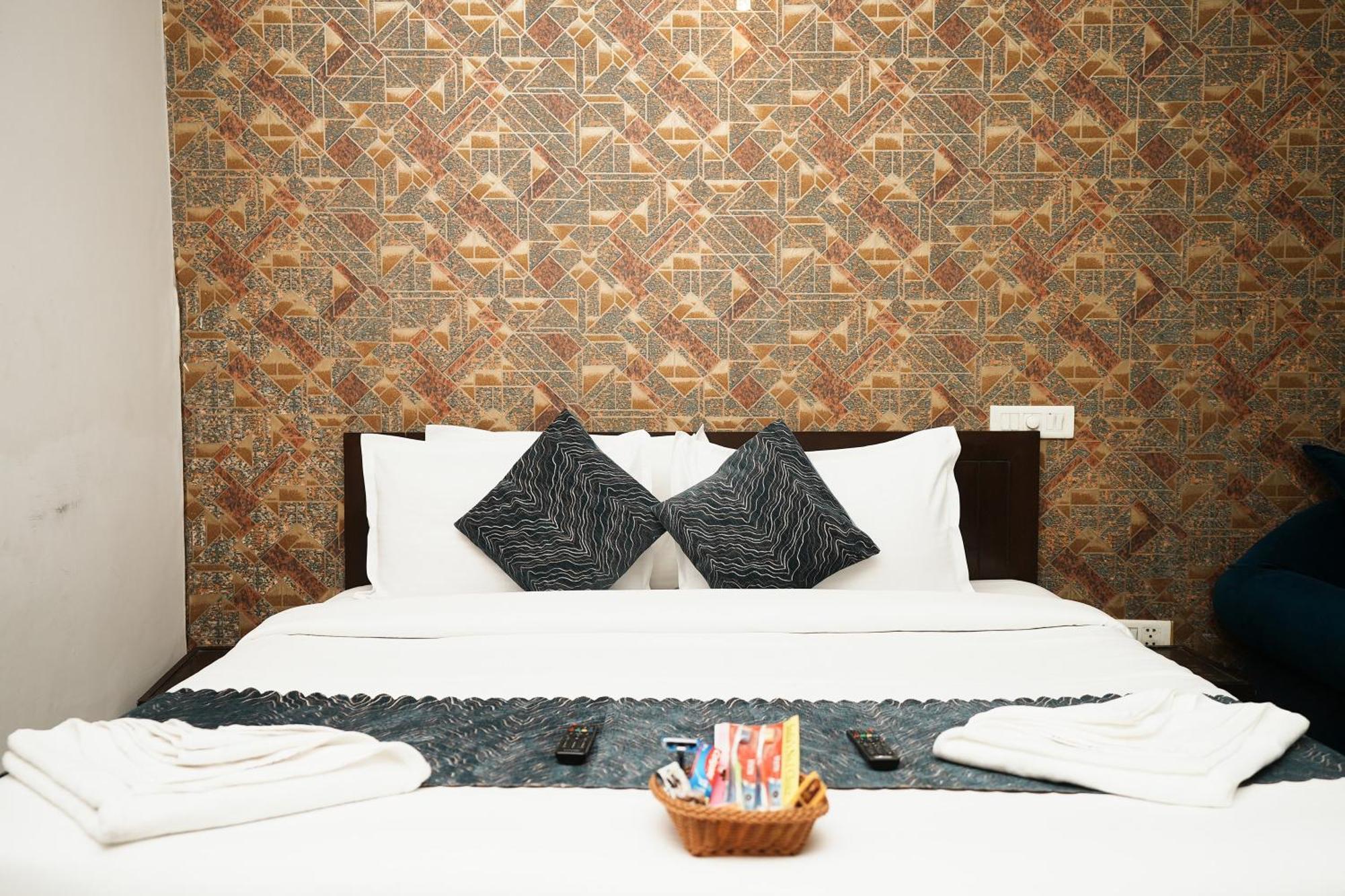 Hotel Om Paradise Near Igi Delhi Airport New Delhi Ngoại thất bức ảnh